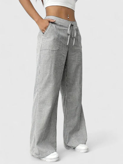Pantalón amplio a rayas
