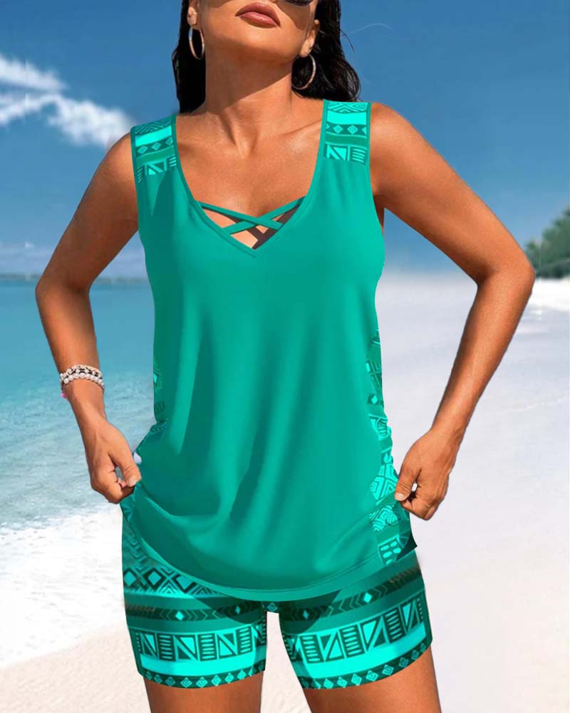 Tankini con estampado geométrico y escote en V