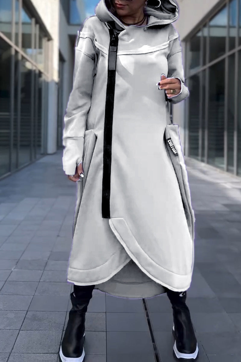Vestido con capucha de manga larga y dobladillo asimétrico
