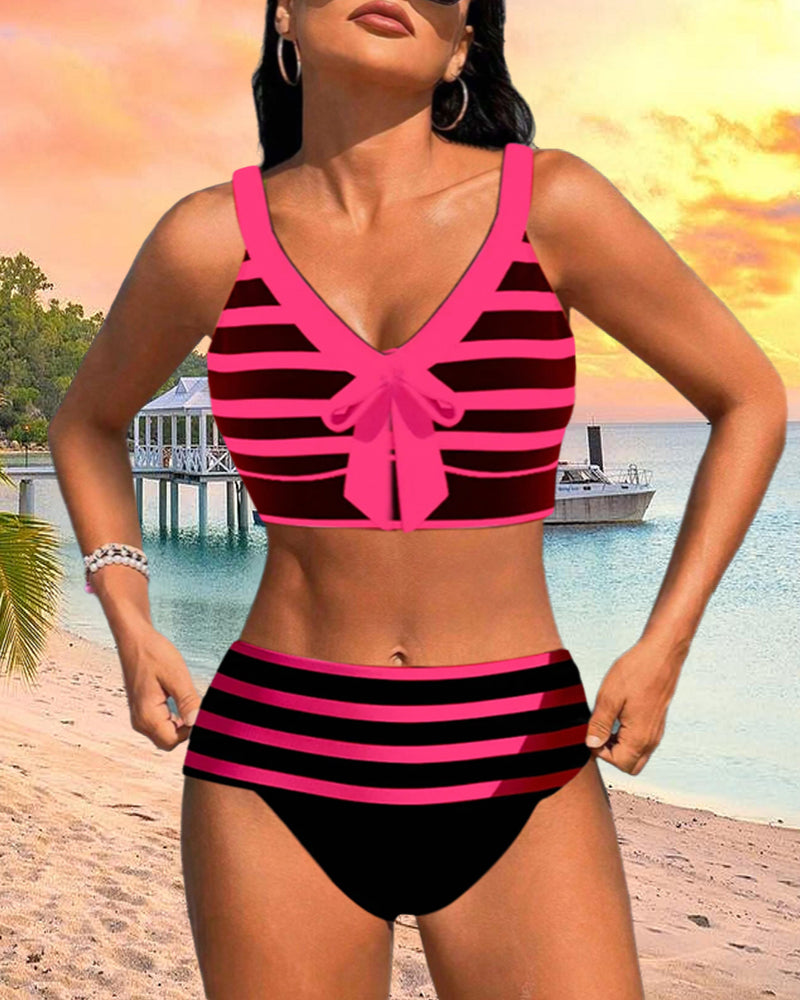 Bikini de talle alto a rayas