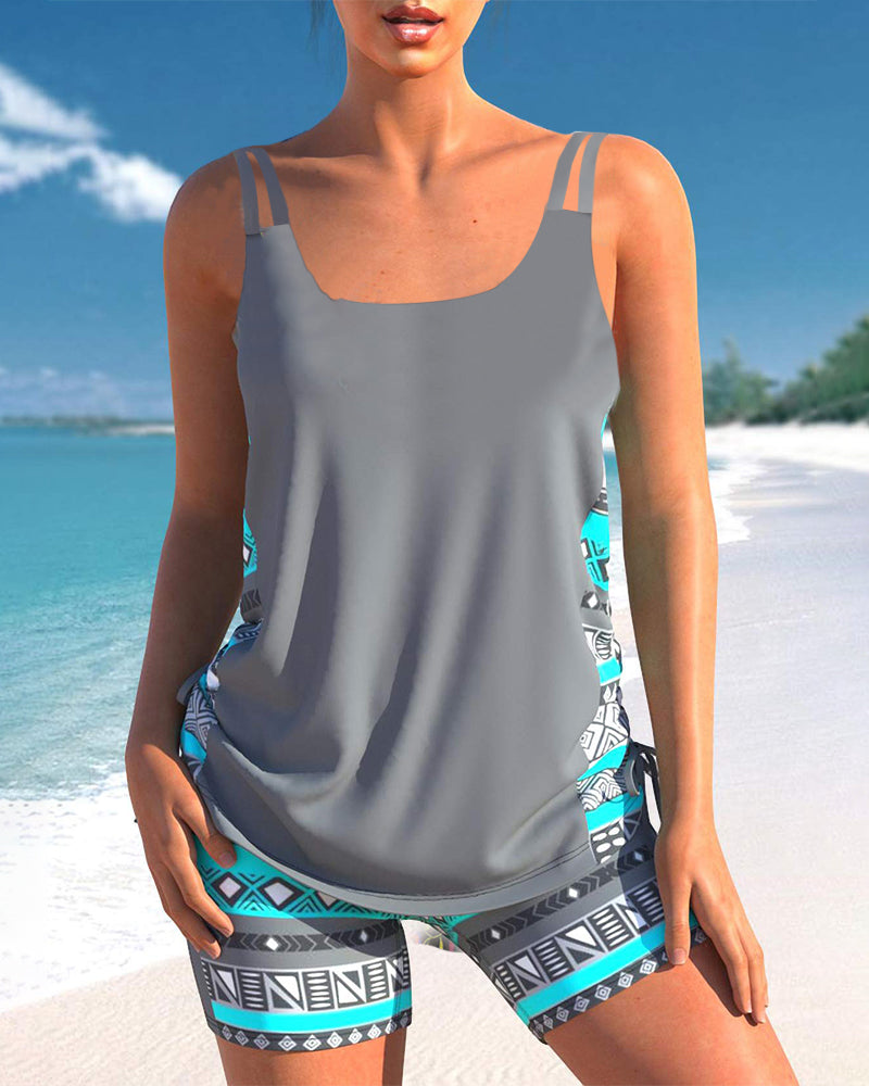 Tankini con estampado geométrico y escote en V