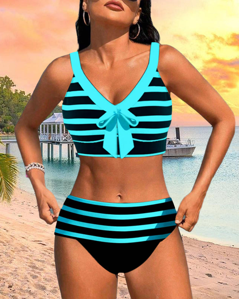 Bikini de talle alto a rayas
