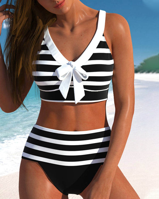 Bikini de talle alto a rayas