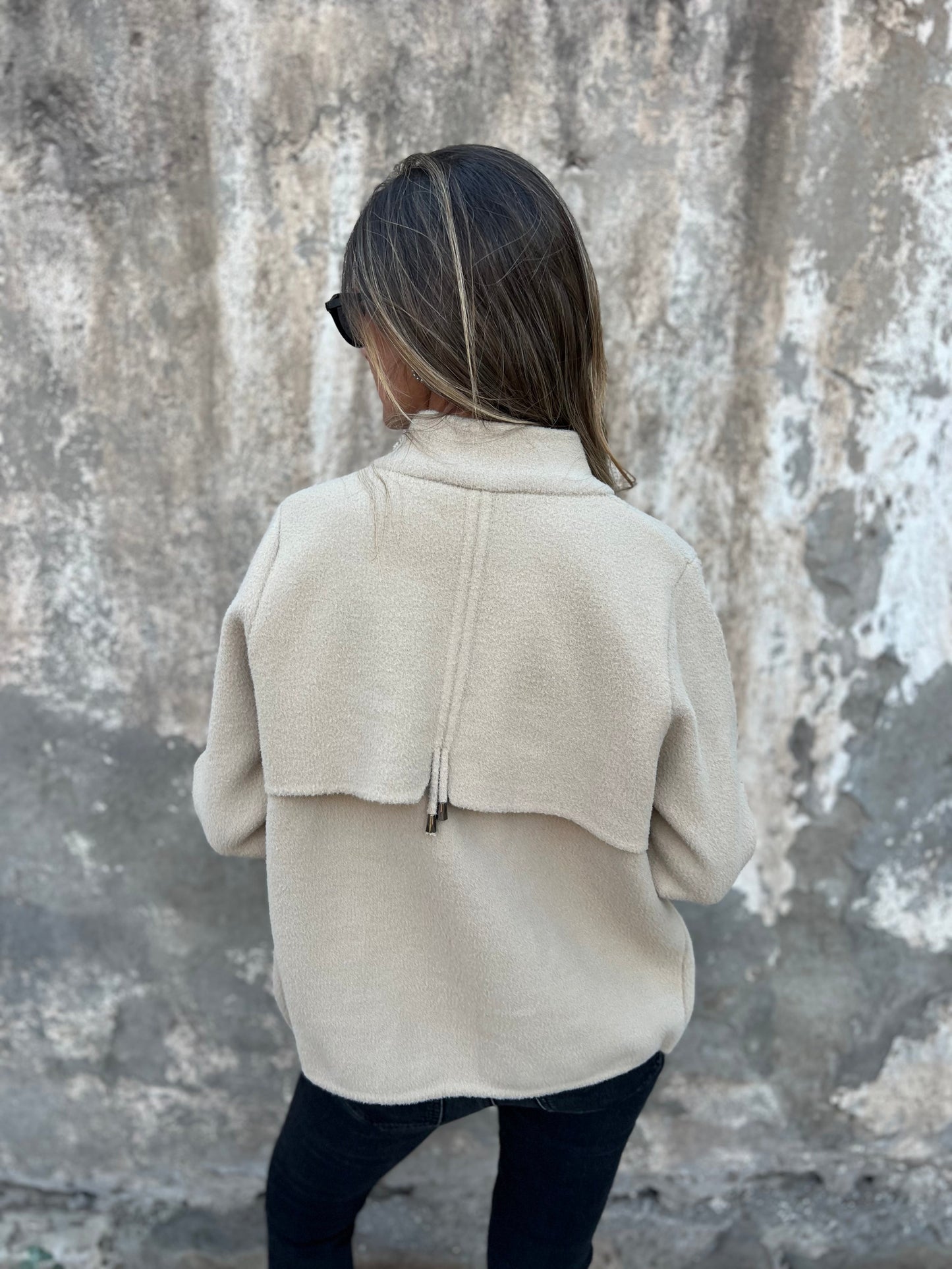 Chaqueta Elegante para Mujer con Talla Ajustable