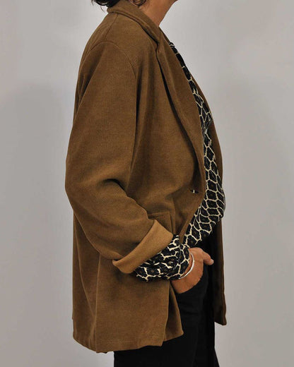 Blusa Clásica con Cuello en V