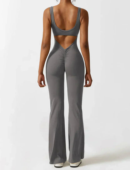 Combinación de moda y favorecedora con espalda en V