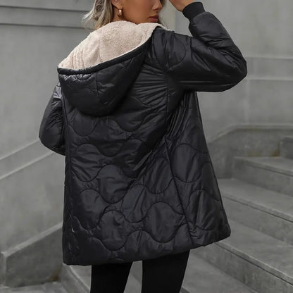 Chaqueta térmica elegante y ligera con cremallera y capucha