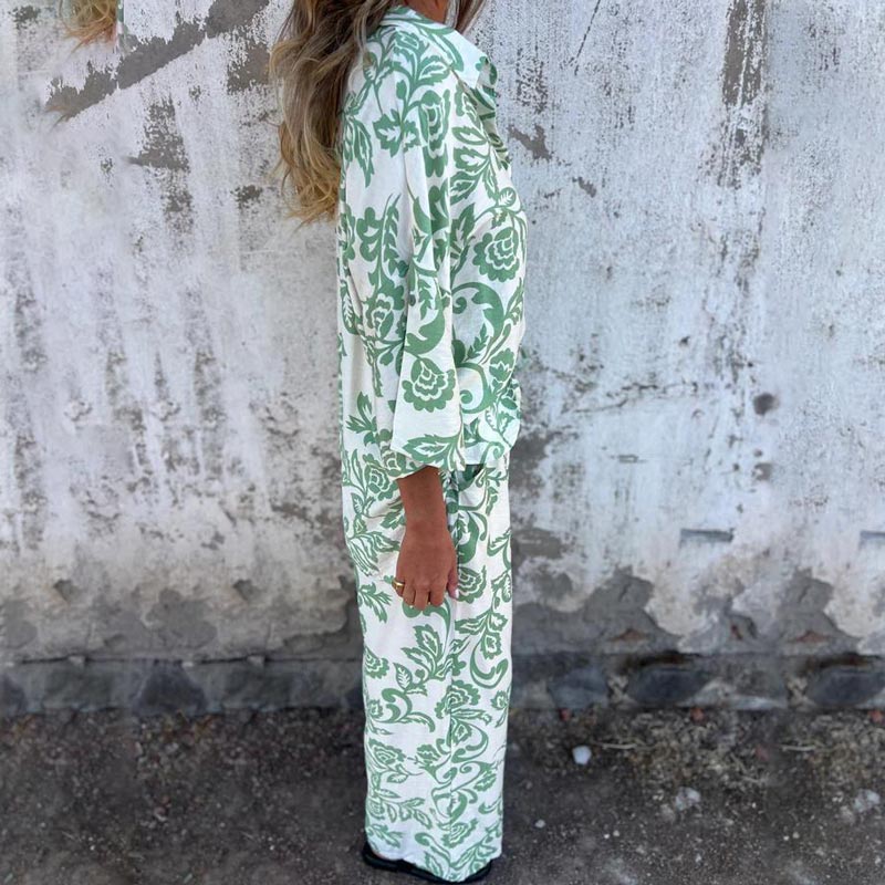 Conjunto Elegante de Dos Piezas